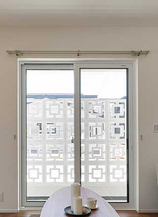 カーテンレール