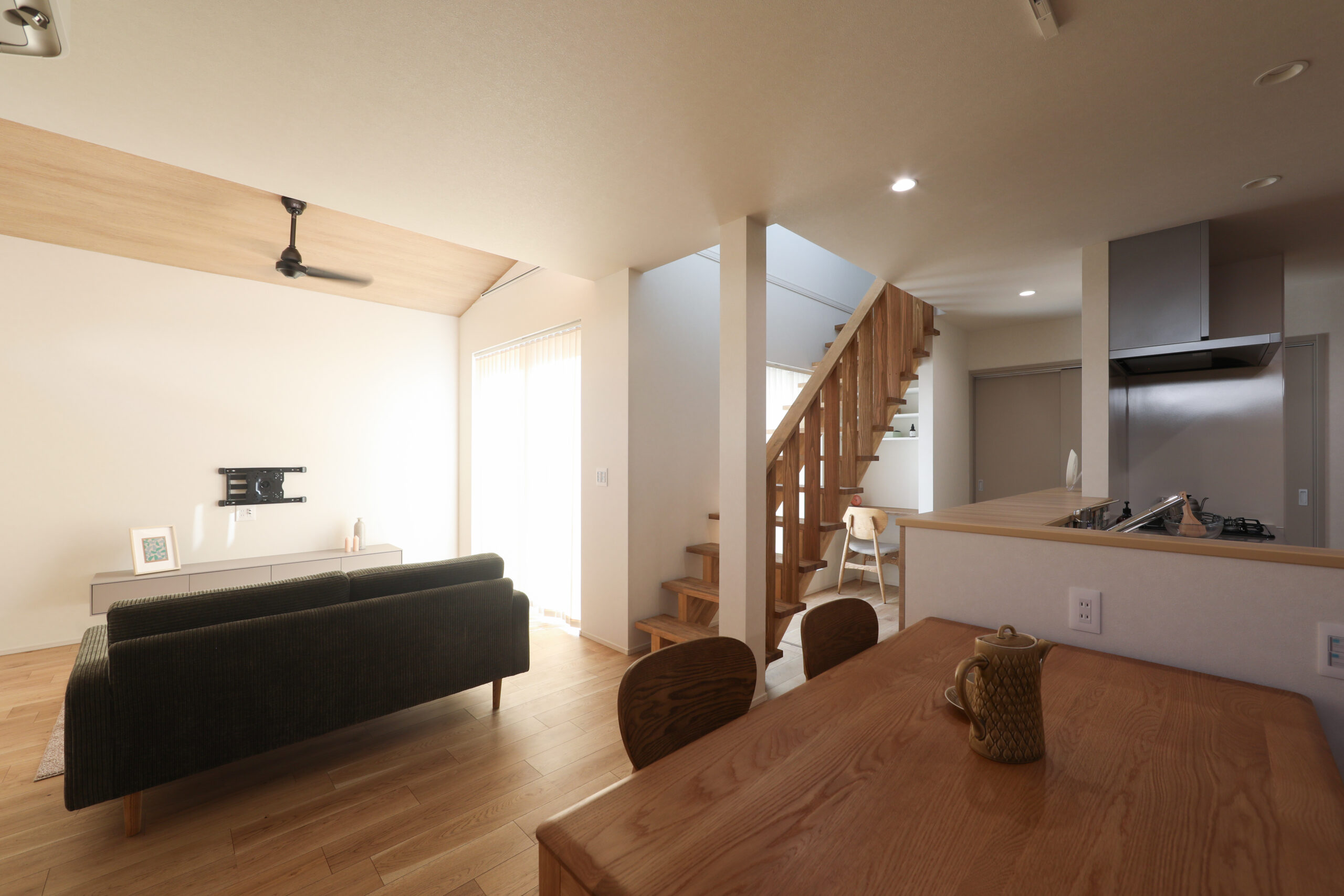 家族だけの快適さを追求した、32坪の半平屋